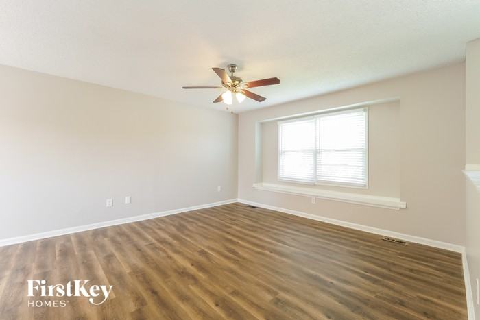 33185 W 87th Ter - Photo 3 of 14