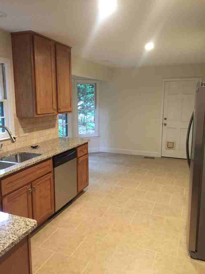 1721 Indian Ridge Dr - Photo 3 of 11