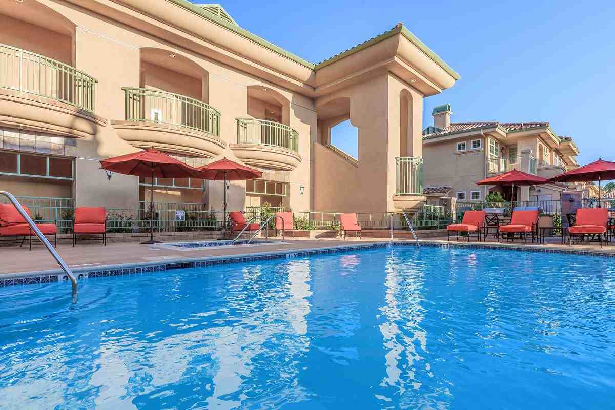 Palma de la Reina Apartments 5533 Cancha De Golf, Rancho Santa Fe, CA