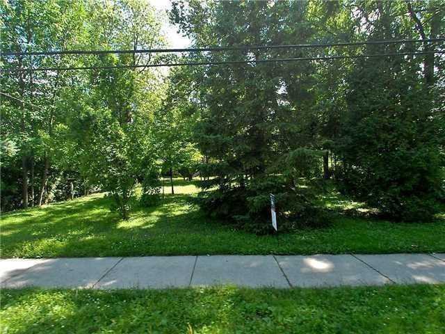 1426 Indian Grove - Photo 2 of 9