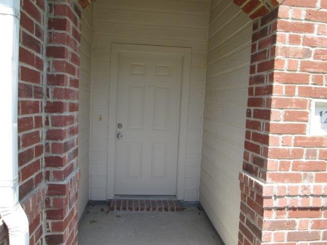 12532 Summerwood Dr - Photo 2 of 28