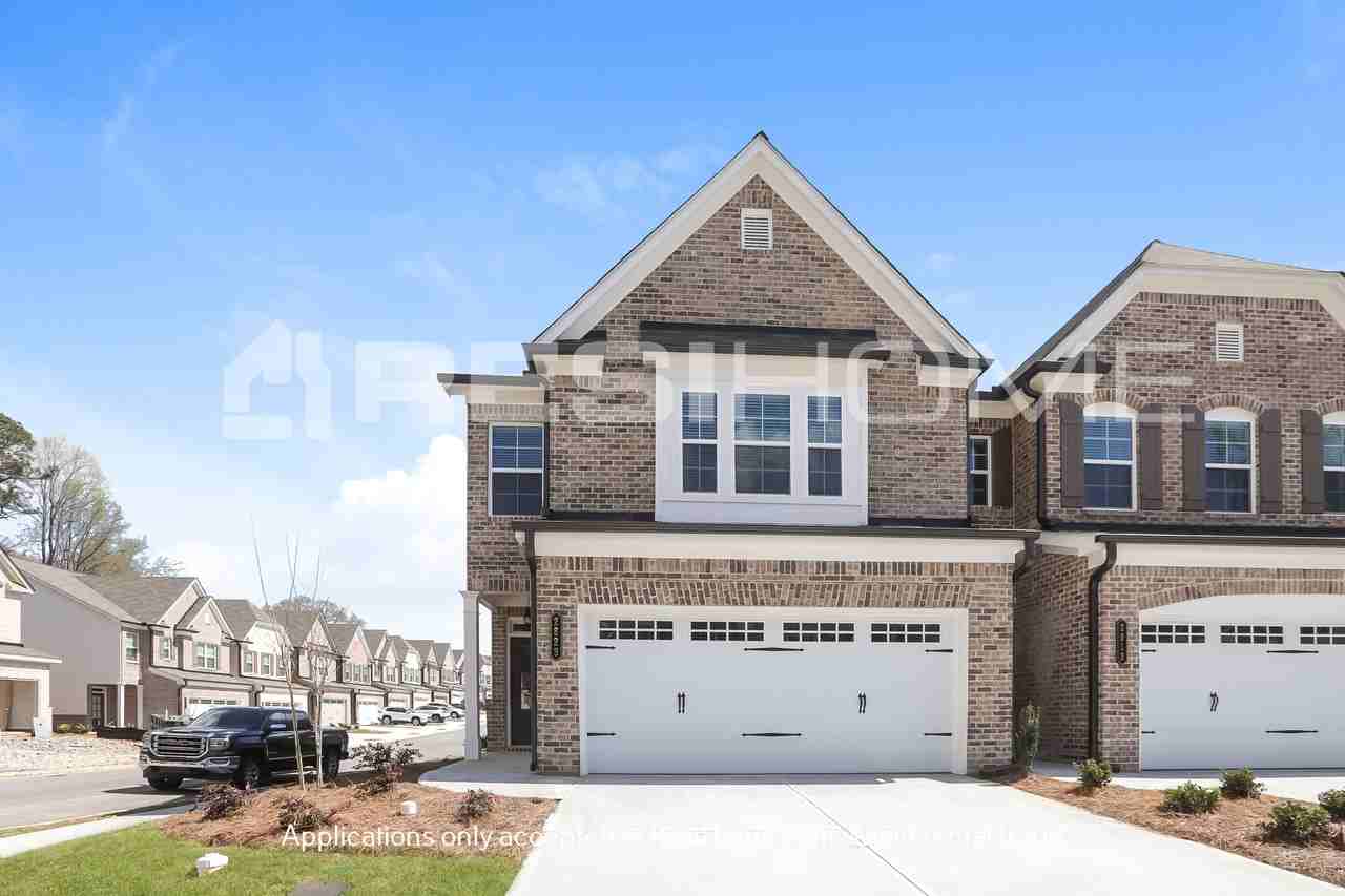 981 Alder Grove Trce