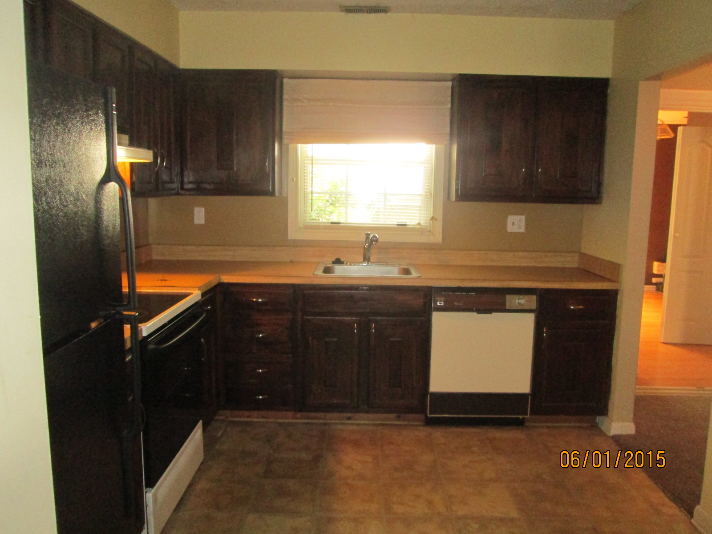 9013 Cheval Ln - Photo 3 of 7