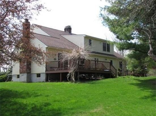 2 Brook St - Photo 3 of 10