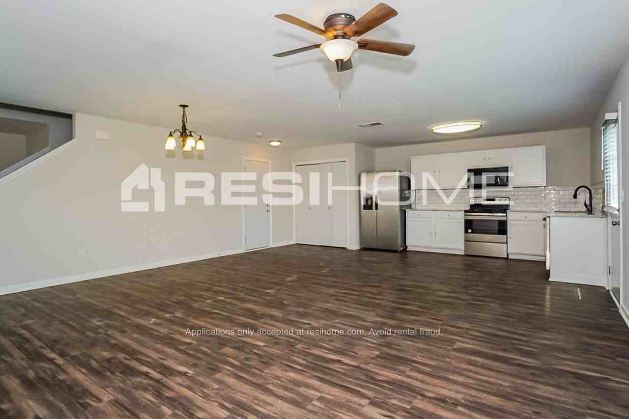 112 Dormont Dr Ne - Photo 3 of 24