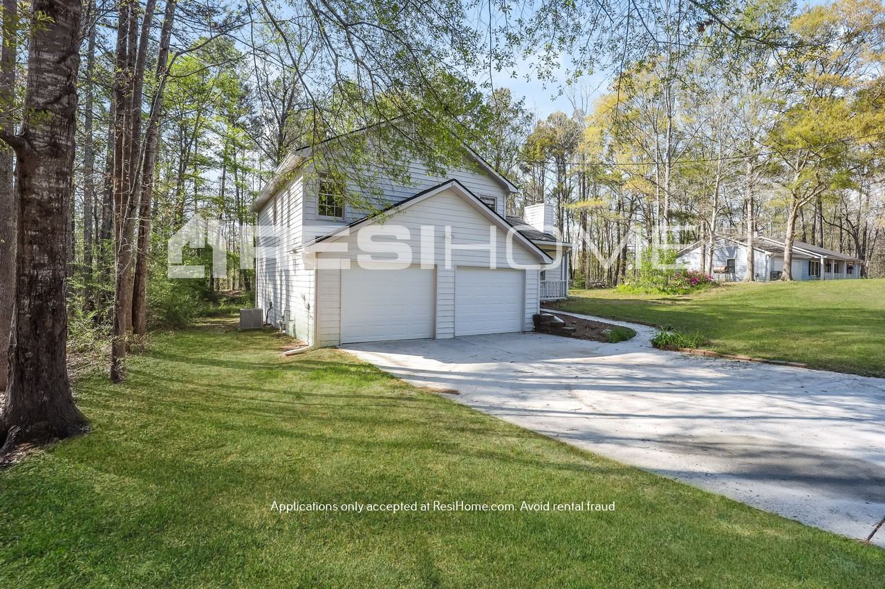 130 Lakeside Dr - Photo 3 of 25