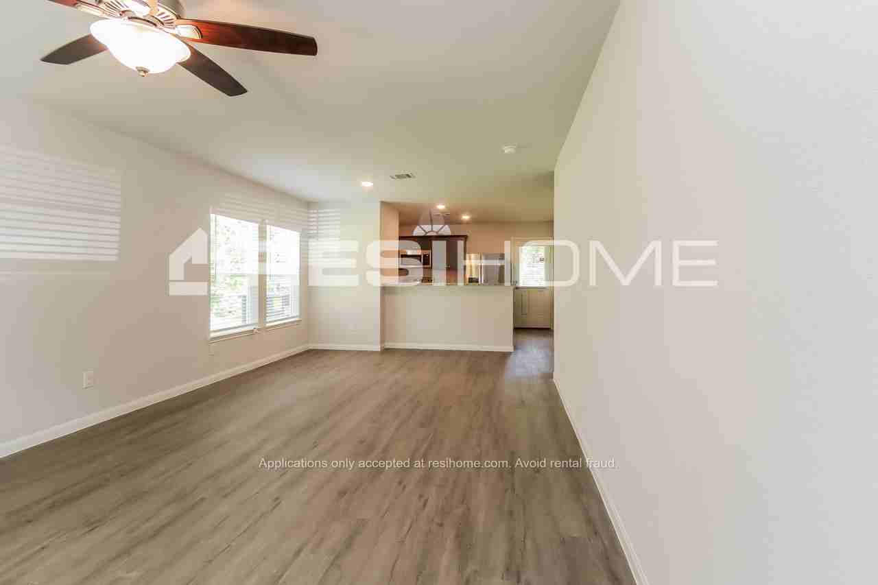 1008 Yellowstone River Rd - Photo 3 of 23