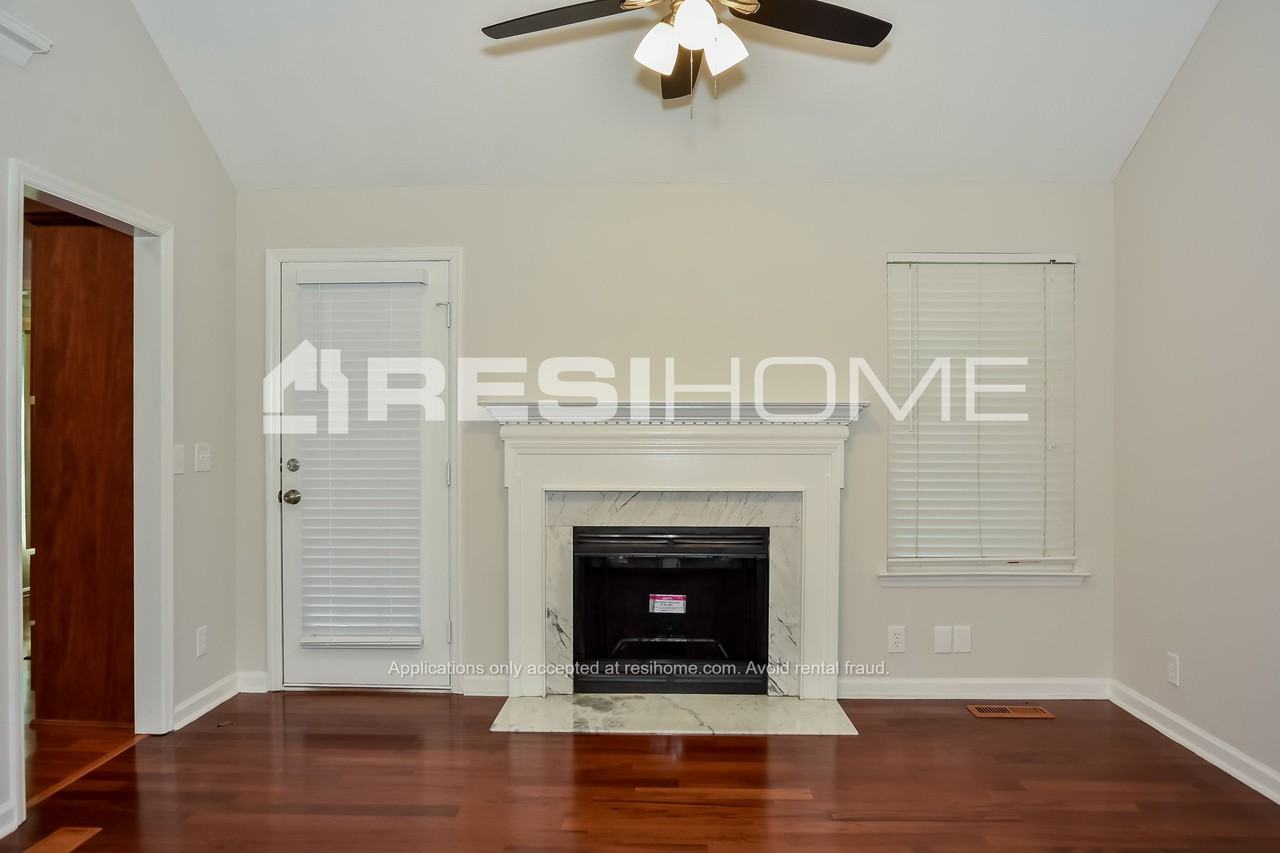 1501 White Pine Ct - Photo 3 of 24