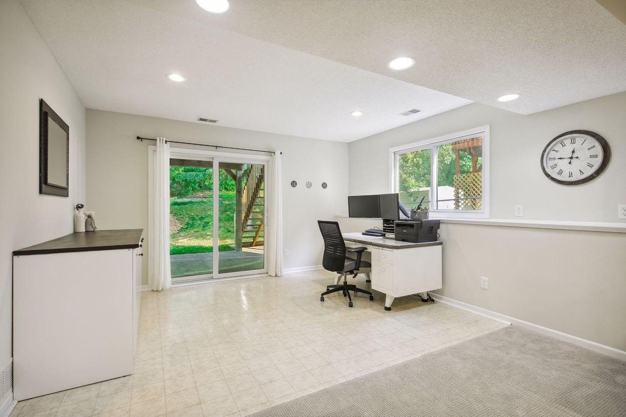 10599 166th Street West - Photo 3 of 8