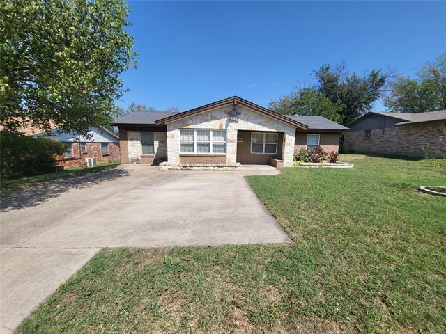 7824 Davenport Ave - Photo 2 of 27