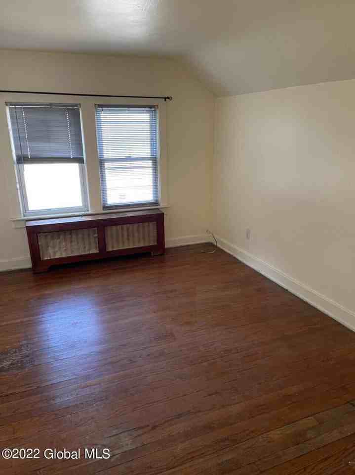 15 Weymouth St - Photo 2 of 9