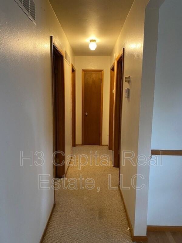 2542 Buenger Blvd - Photo 3 of 13