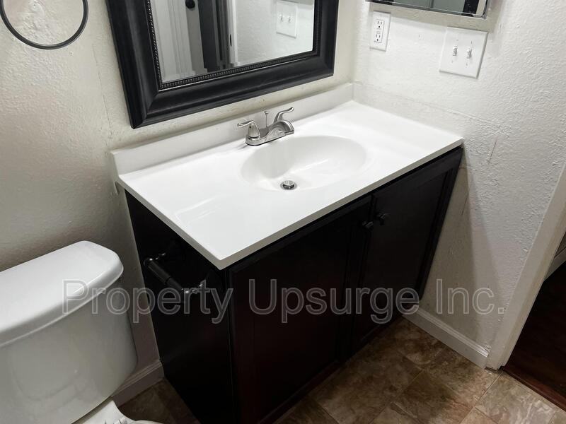 425 Nelson Ave - Photo 2 of 5