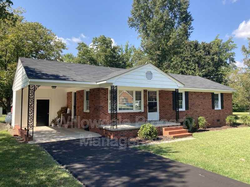 110 Church Circle Ln - Photo 2 of 26