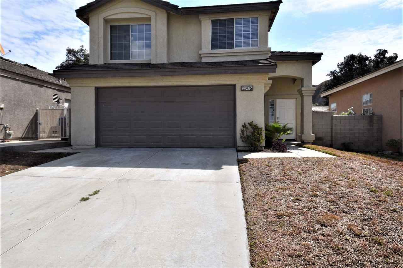 11475 Blackstone Ct - Photo 2 of 17