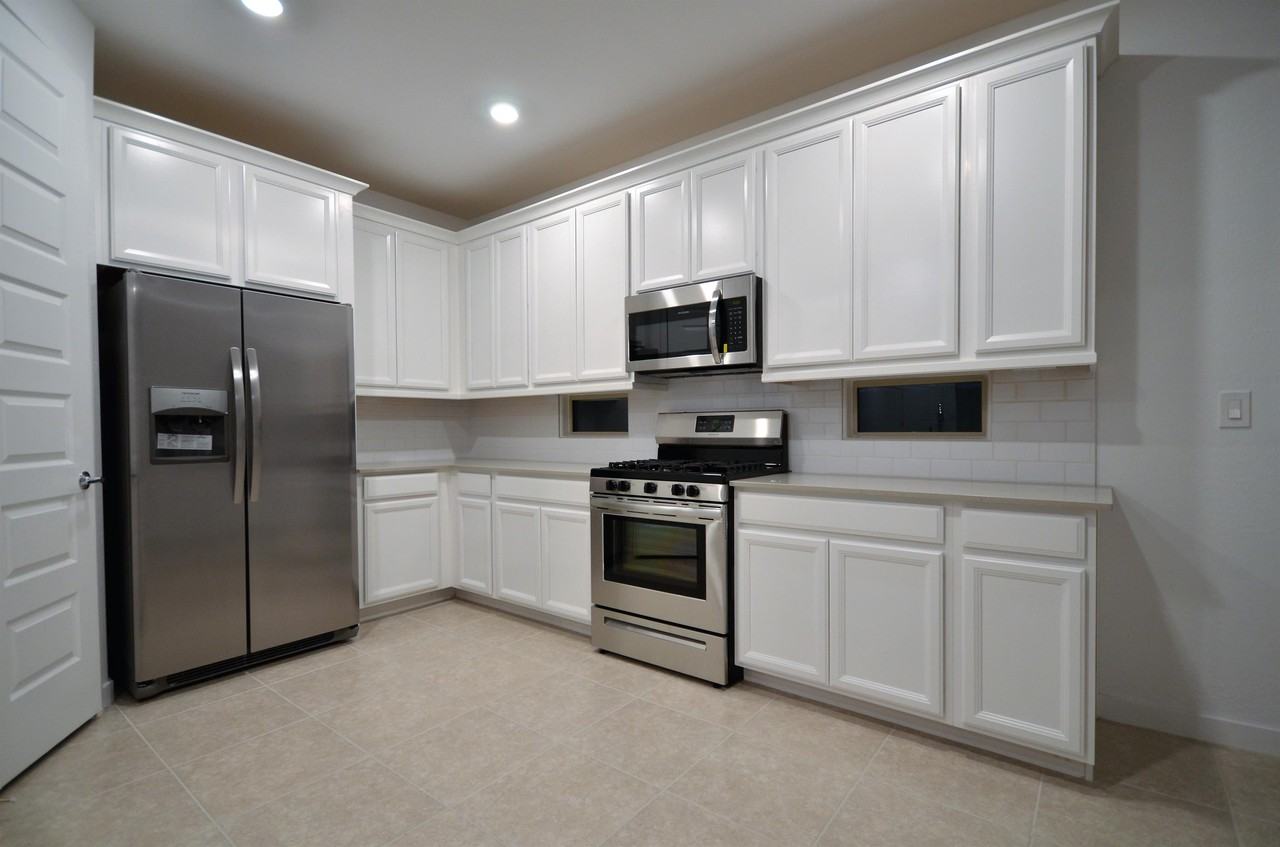 319 W Pinnacle Ridge Dr #1 - Photo 3 of 28