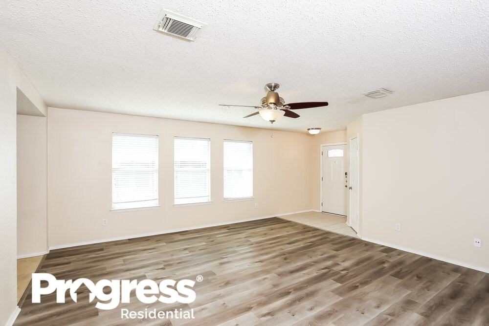 7107 Galveston Dr - Photo 3 of 21