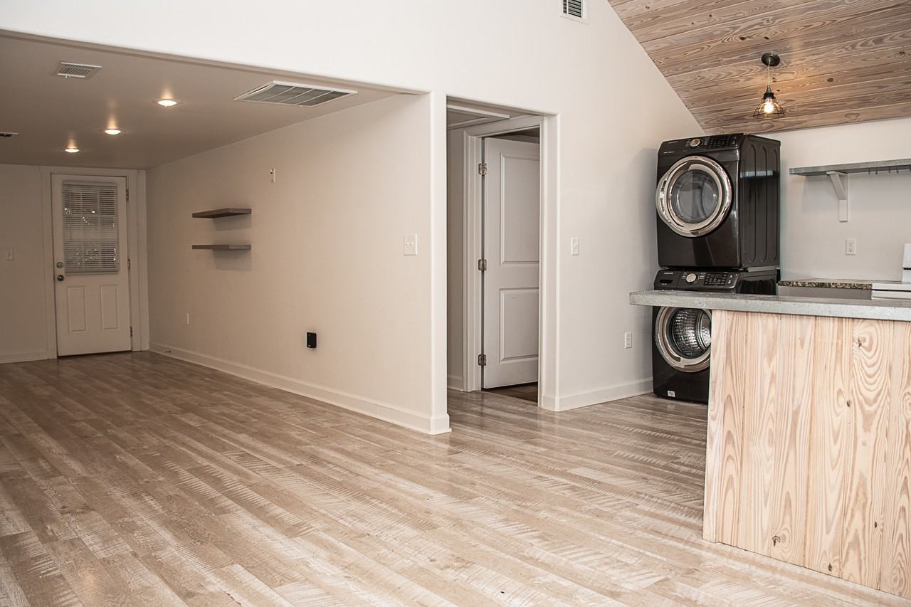 452 N Spring St #110 - Photo 4 of 11