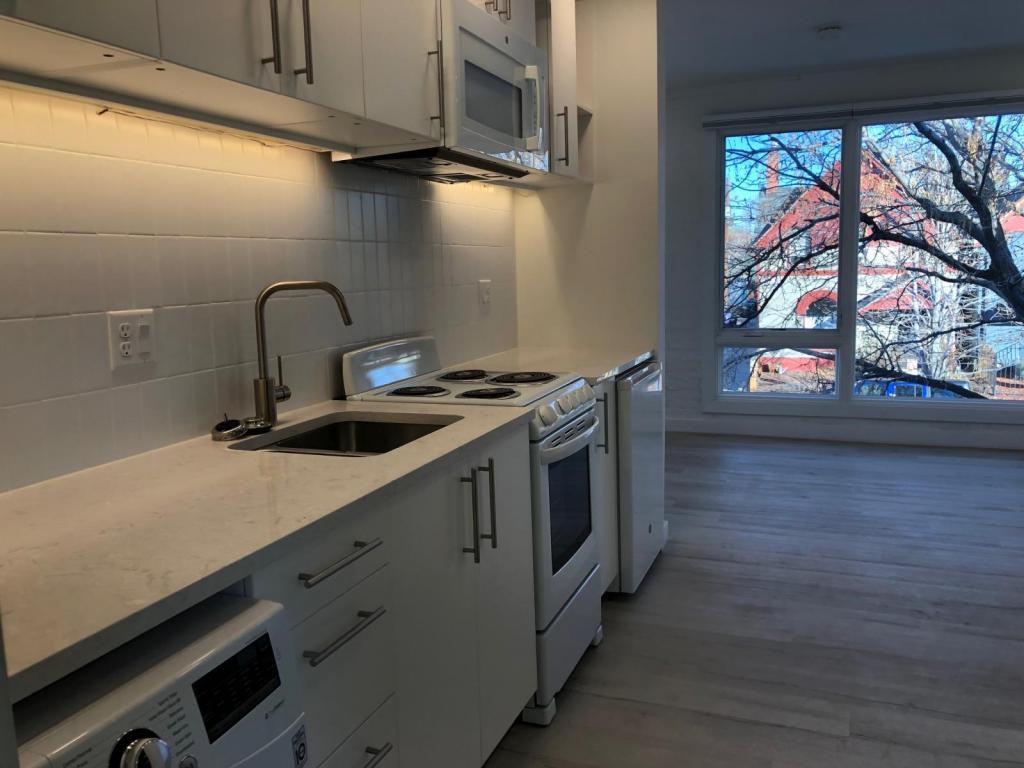 2959 N Franklin St - Photo 6 of 17