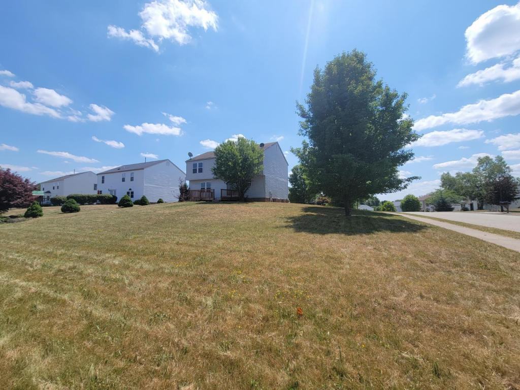 101 Hemlock Ct - Photo 5 of 46