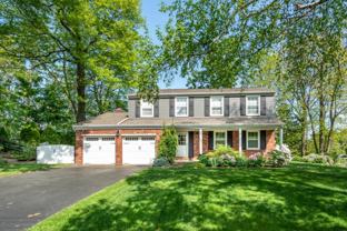 122 Rivercrest Dr - Photo 1 of 1