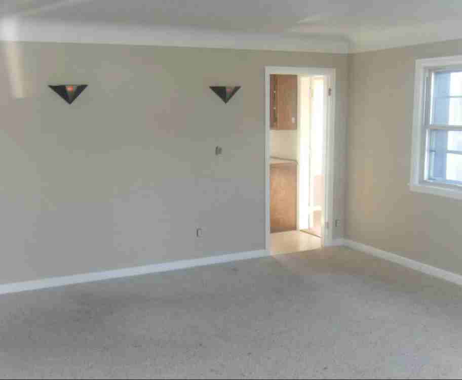5640 Fremont Ave N - Photo 2 of 4