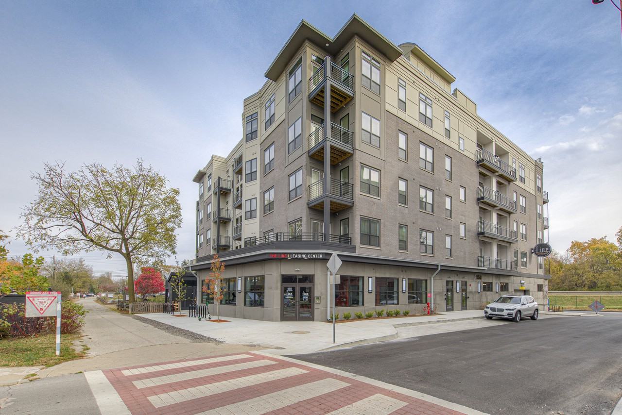 The Line - Photo 2 of 89