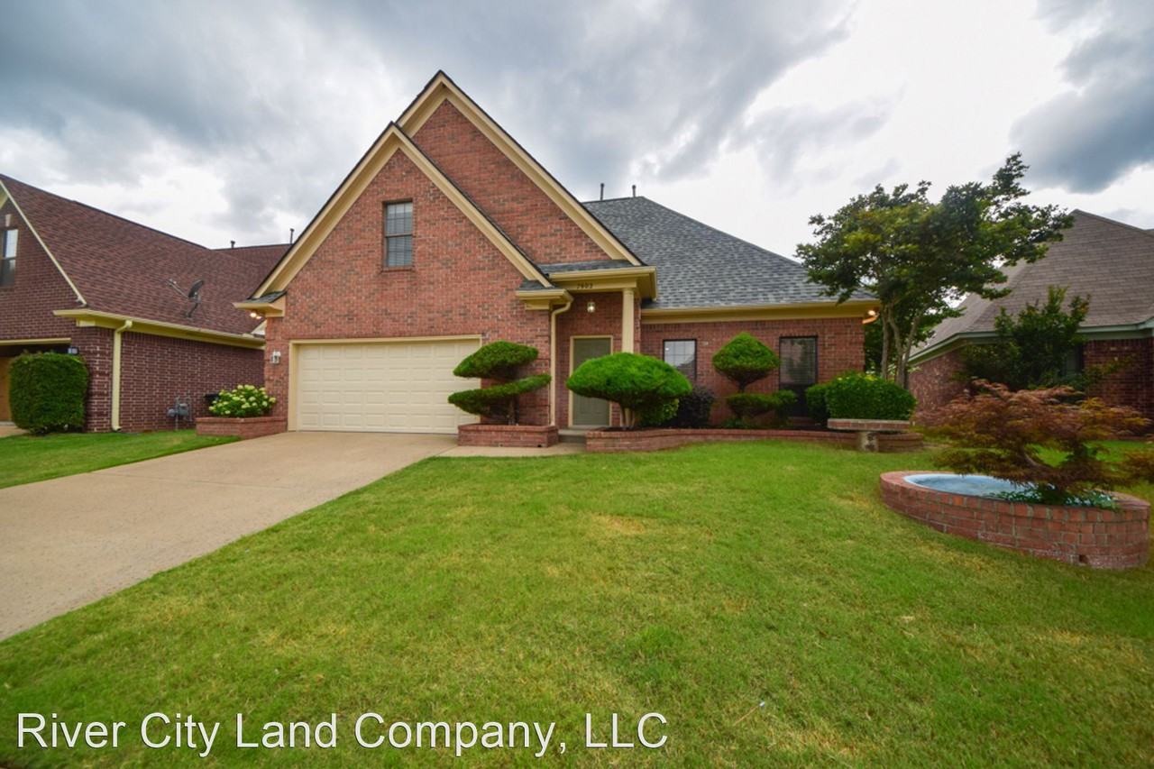 7902 Jills Creek Dr - Photo 2 of 35