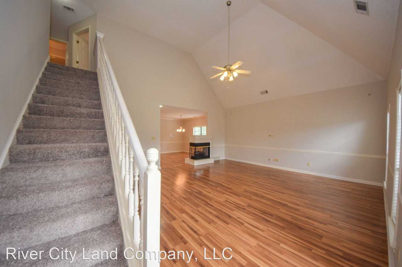 7902 Jills Creek Dr - Photo 3 of 35