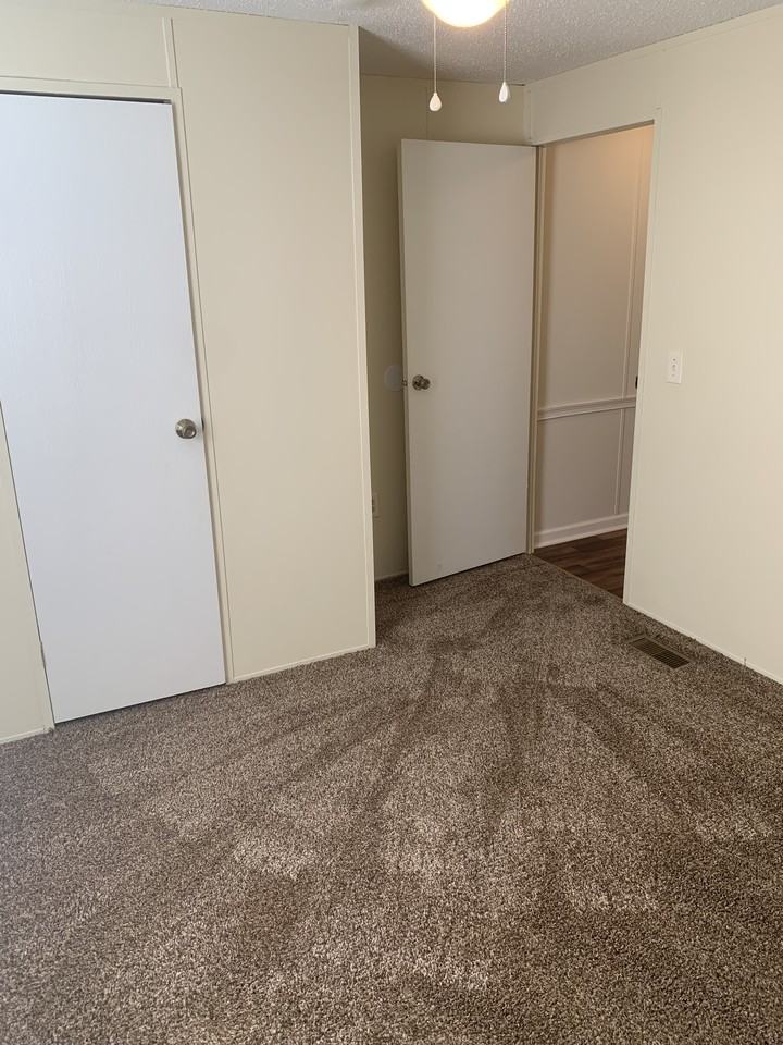 2444 Culbreth Dr - Photo 2 of 13