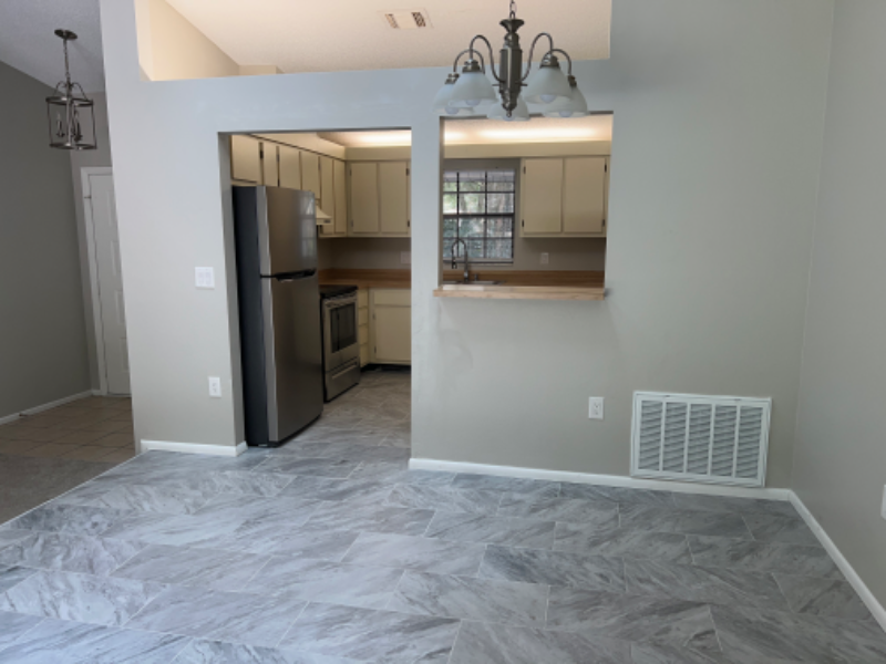 1237 Silver Palm Dr - Photo 3 of 11