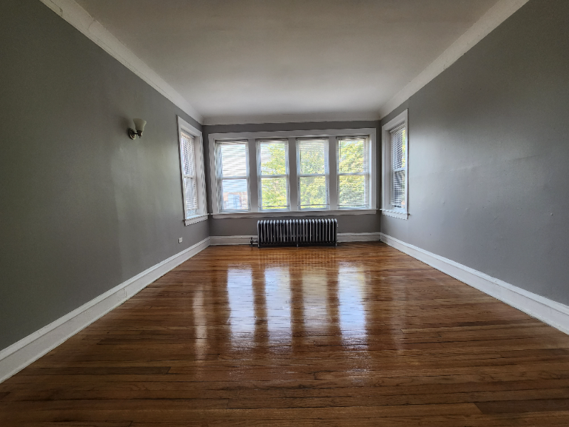 625 E 80th St #3 - Photo 2 of 11