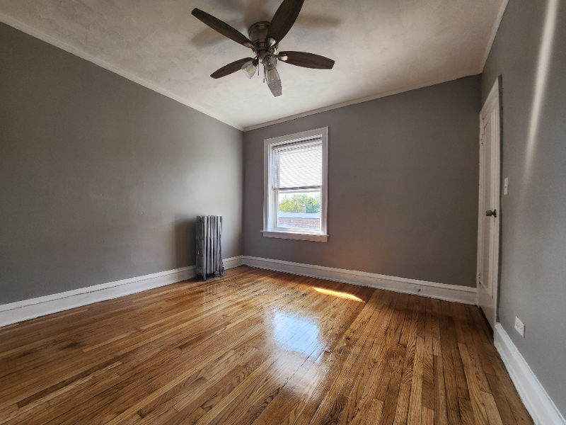 625 E 80th St #3 - Photo 7 of 11