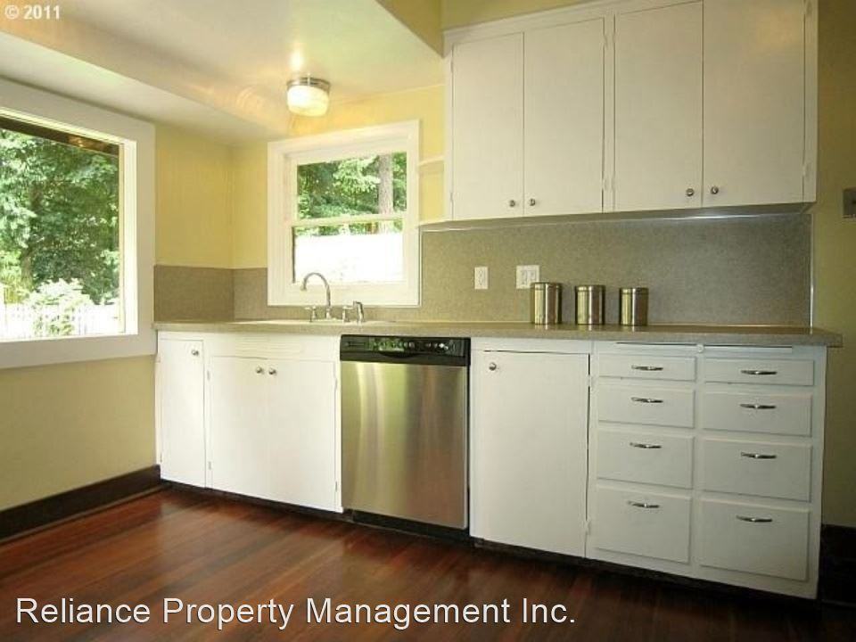 3567 Ne Shaver St - Photo 3 of 14