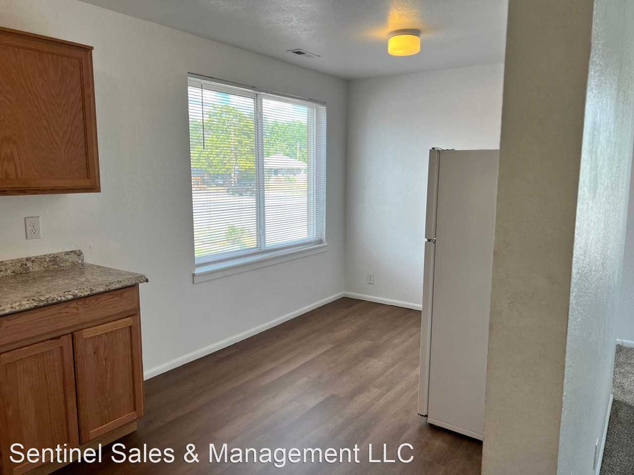 2540 S. 700 E. - Photo 2 of 10