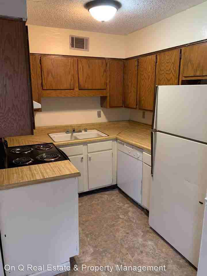 2011 Stonemill - Photo 2 of 10