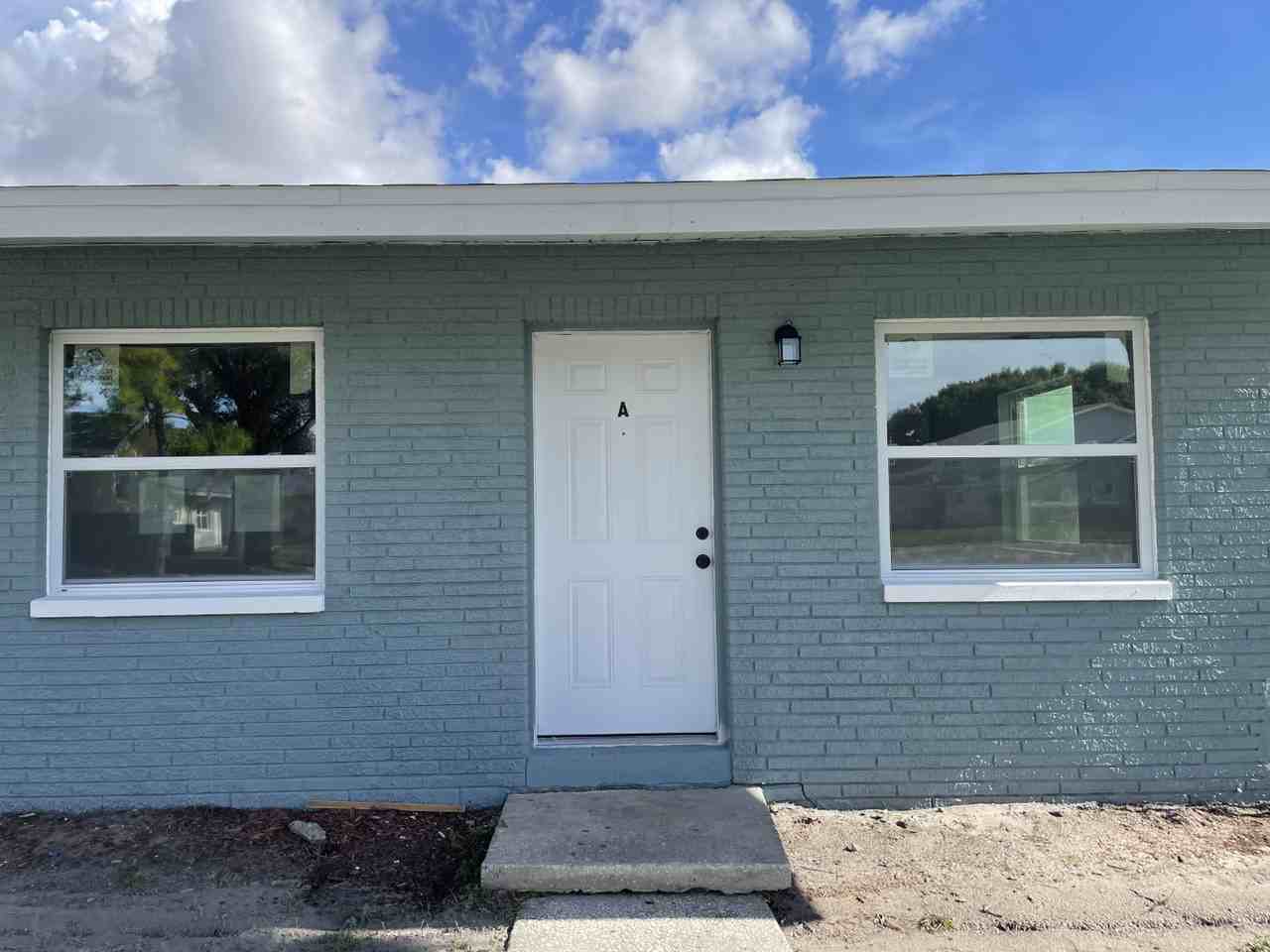 5202 Laurel Pl - Photo 2 of 10