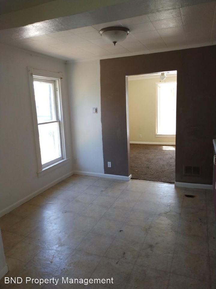 2408 Broadway Street - Photo 2 of 4