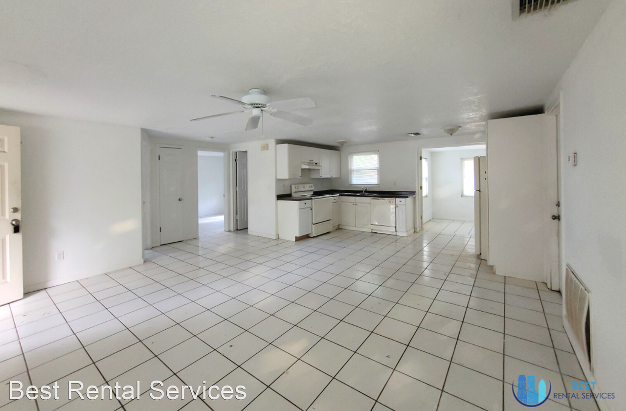 10831 Premier Ave - Photo 3 of 12