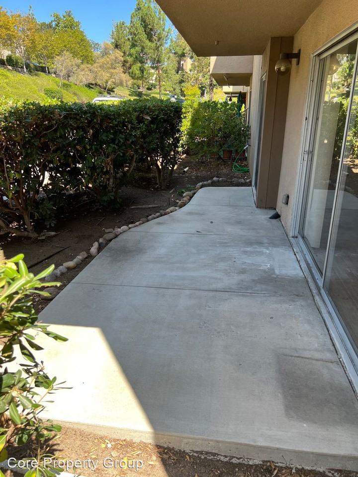 5700 Baltimore Dr #221