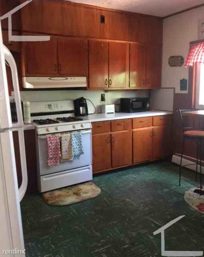 151 Central St - Photo 3 of 9