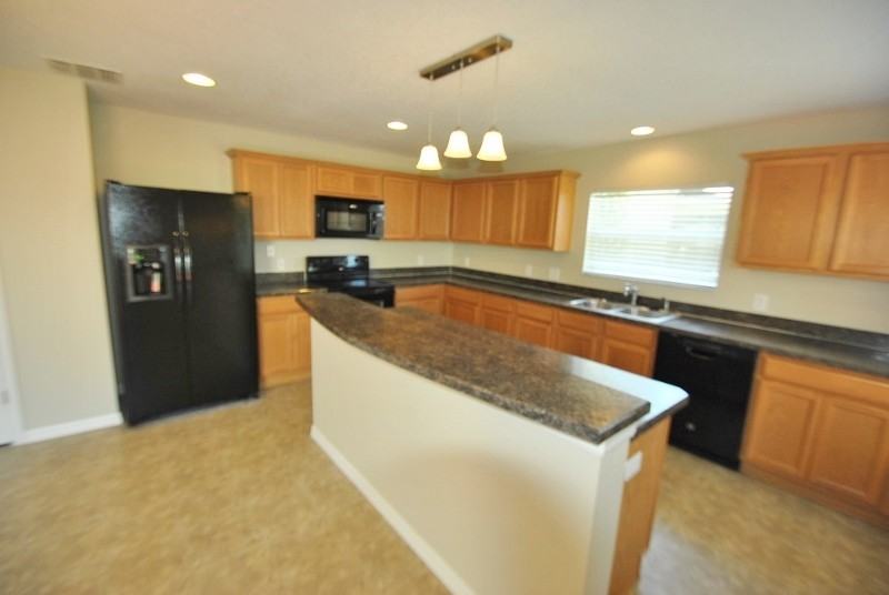 1545 Truscott Ct - Photo 2 of 9