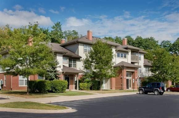 Woodlake Apartments - Photo 2 of 32