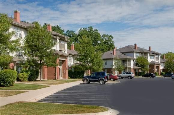 Woodlake Apartments - Photo 3 of 32