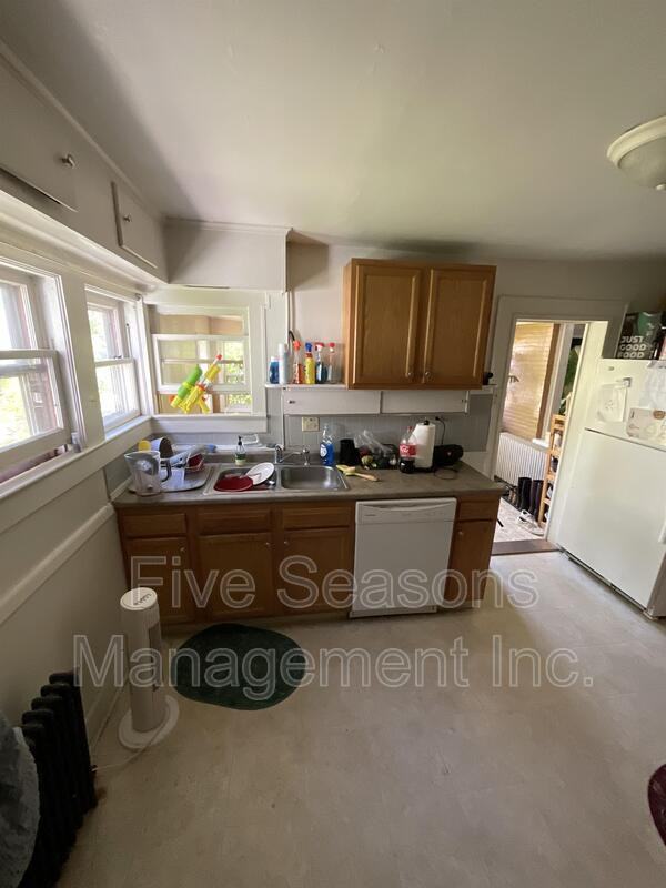 406 North St - Photo 3 of 21