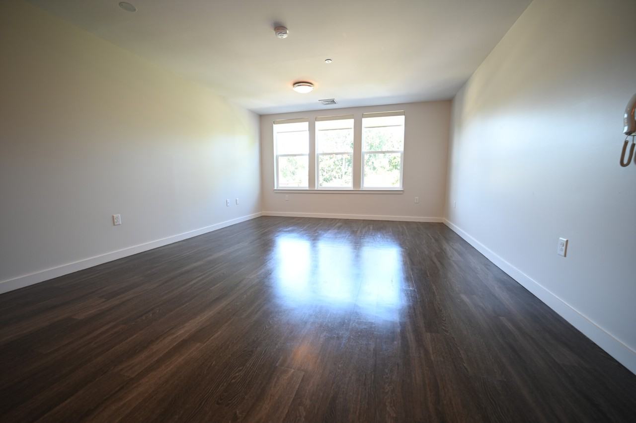 1 Whittemore Ave #314 - Photo 4 of 12