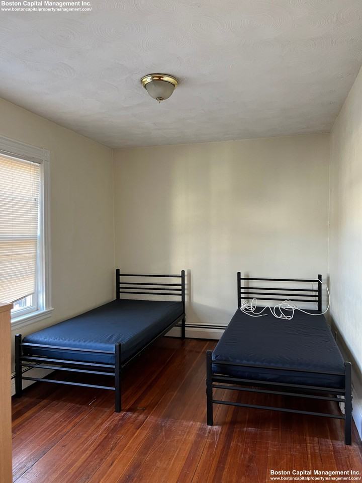 34 Cameron St #1 - Photo 5 of 12