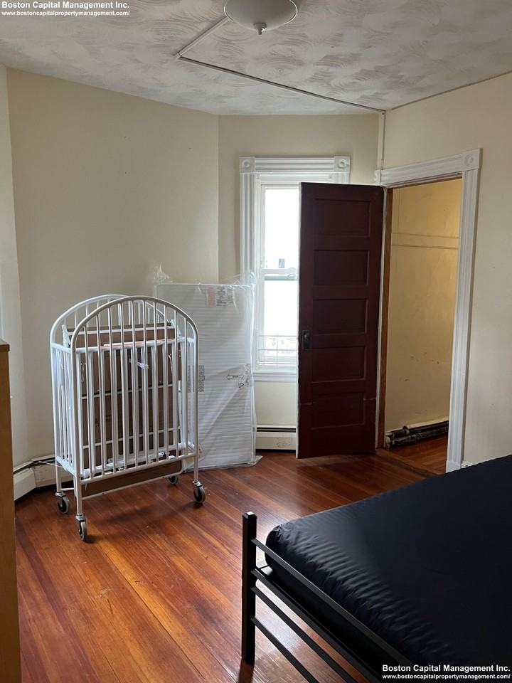 34 Cameron St #1 - Photo 6 of 12