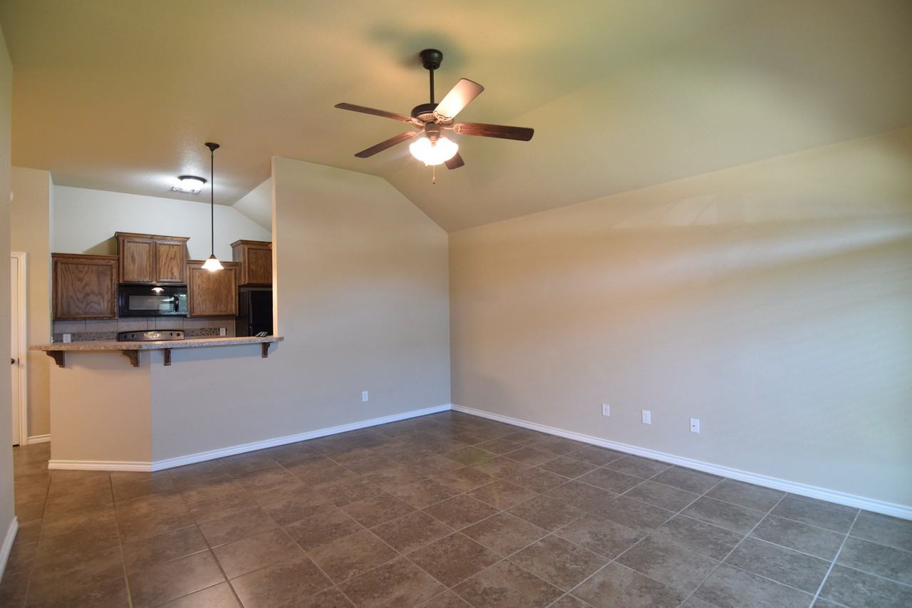 627 Paseo Del Plata - Photo 6 of 19