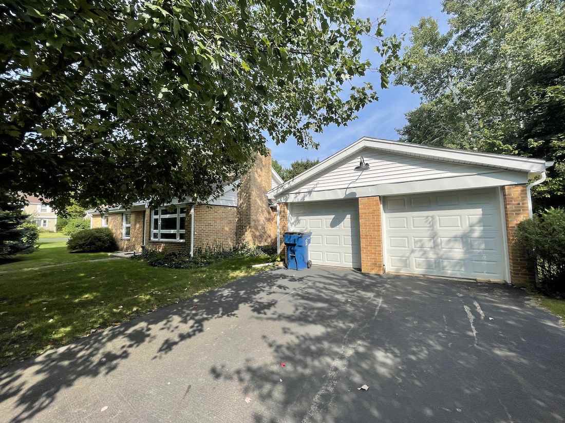 2724 Haskell St - Photo 3 of 21